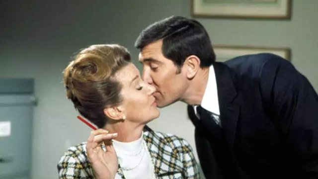 Moneypenny z własnym serialem. Kto zagra gł&oacute;wną rolę?