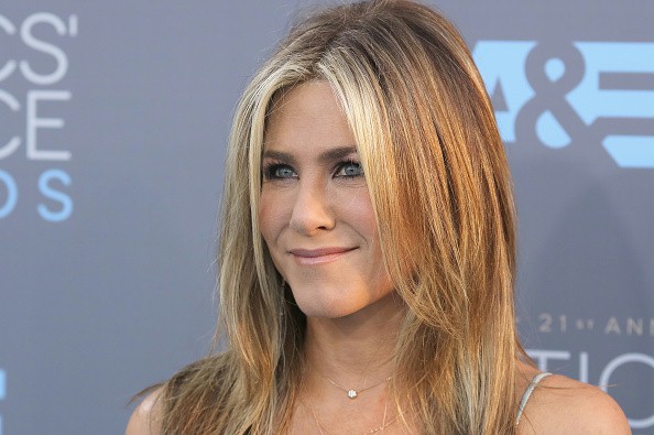 Aniston i Bateman p&oacute;jdą na ostrą służbową imprezę