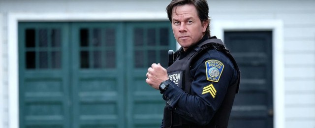 Mark-Wahlberg-as-Tommy-Saunders-in-Patriots-Day.jpg
