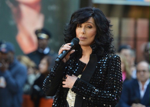 Cher gwiazdą "Flint" Bruce'a Beresforda
