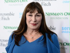 Angelica Huston zagra w drugim sezonie "Transparent"