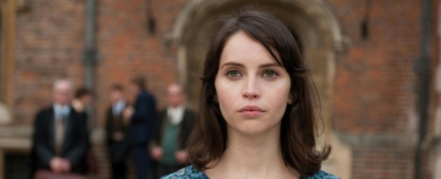 Felicity-Jones-as-Jane-college-quad.jpg