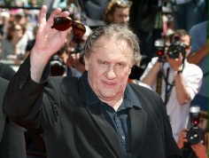 Gerard Depardieu pozna uroki rapu