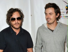 Casey Affleck kręci kolejny film z Joaquinem Phoeniksem
