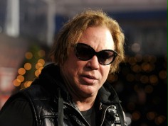 Mickey Rourke w filmie o sikhu-bokserze