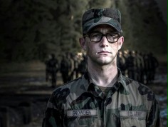FOTO: Joseph Gordon Levitt to Edward Snowden