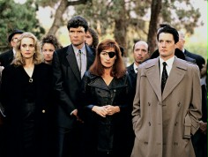 David Lynch zn&oacute;w chce zamieszkać w "Miasteczku Twin Peaks"