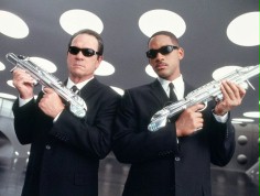 "Faceci w czerni" powr&oacute;cą do kin bez Willa Smitha