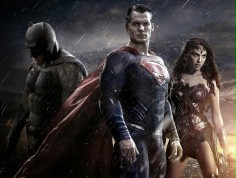 "Batman v Superman" z PG-13.