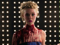 FOTO: Krwawa Elle Fanning w horrorze tw&oacute;rcy "Drive"