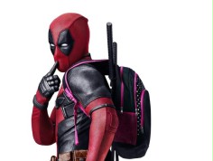 FOTO: Deadpool chwali się swoimi kształtami na nowym plakacie