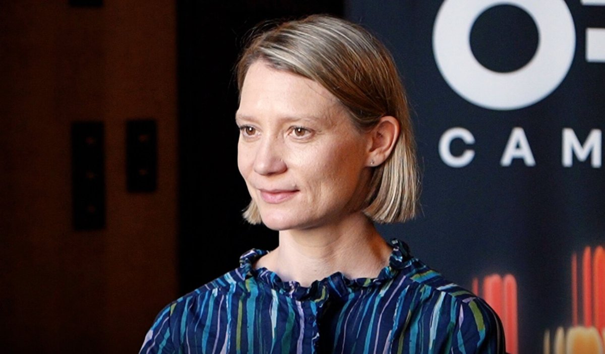 Co Mia Wasikowska sądzi o Polsce?