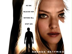 FOTO: Nikt nie uwierzy Amandzie Seyfried, że to jest plakat...