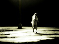 FOTO: M&oacute;dlcie się za nowy plakat "The Possession"