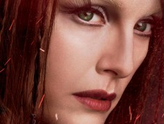 FOTO: Złowrogie spojrzenie Julianne Moore z plakatu "Stracharza"
