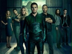 FOTO: Plakat drugiego sezonu "Arrow"