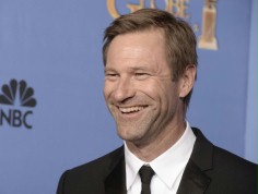 Aaron Eckhart wyląduje na rzece Hudson z Tomem Hanksem