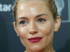 Sienna Miller przeklęta przez montażyst&oacute;w?