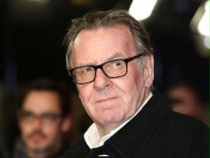 Tom Wilkinson weźmie udział w genetycznym eksperymencie