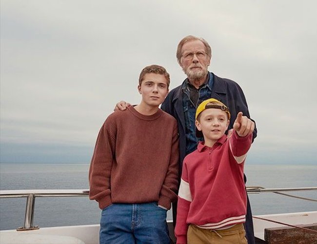 Bill Nighy dziadkiem dw&oacute;ch chłopc&oacute;w, kt&oacute;rzy uciekli z domu