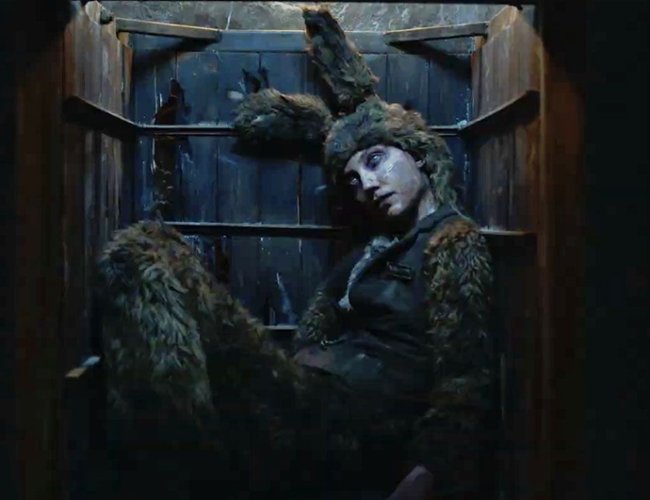 Adam Scott gwiazdą mrocznego horroru. Zwiastun "Hokum"