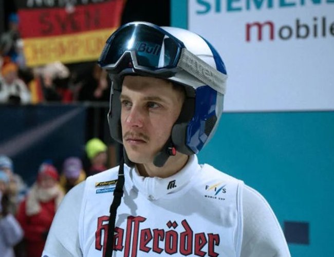 Bartłomiej Deklewa jako Adam Małysz