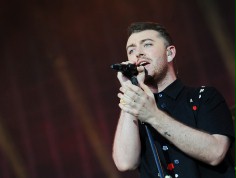Koniec domysł&oacute;w, Sam Smith zaśpiewa 24. "bondowską" piosenkę