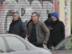 FOTO: Jason Bourne łapie taks&oacute;wkę w Berlinie
