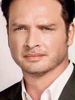 Aden Young / Angus