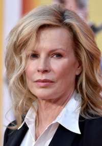 Kim Basinger 