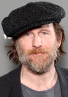 Paul Kaye / Brat Lucian