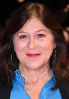 Eva Mattes