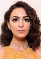 Nazanin Boniadi / Esther