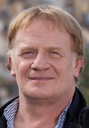 Mark Lewis Jones / Tom Christie