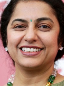 Suhasini / Babcia