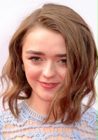 Maisie Williams / Pamela Rooke