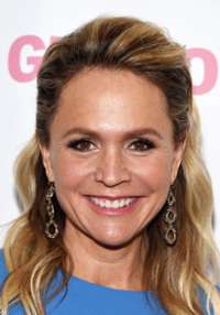 Barbara Alyn Woods 