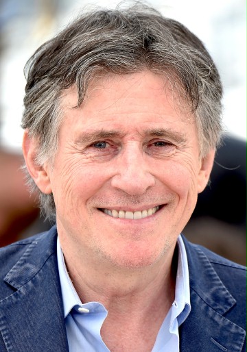 Gabriel Byrne / Dr Paul Weston