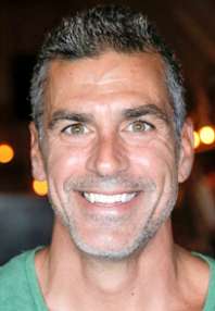 Eric Etebari 