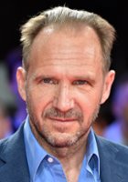 Ralph Fiennes / 
