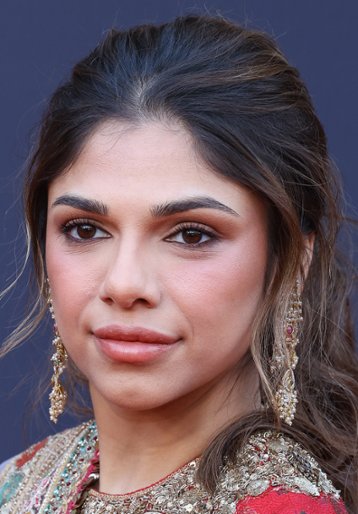 Sharmin Segal / Alamzeb