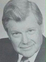 Bob Hastings / Komisarz James \"Jim\" Gordon