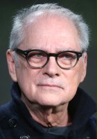 Barry Levinson / 