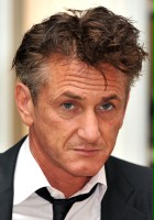 Sean Penn / Starszy sierżant Edward Welsh