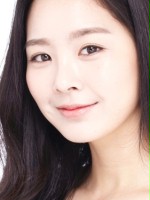 Soo-jeong Jo / Przyjaciółka Hee-wona
