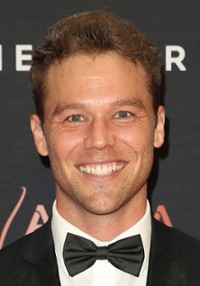 Lincoln Lewis (II)
