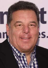 Steve Schirripa 