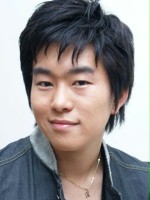 Jeong-wook Kwak / Ma-ro Jeong, członek zespołu \"Strawberry Fields\"