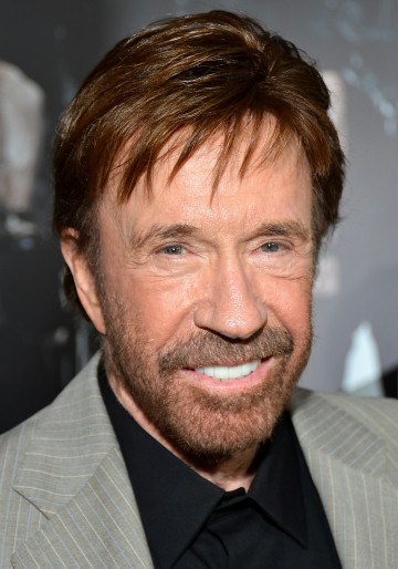 Chuck Norris w Strażnik Teksasu - Próba ognia