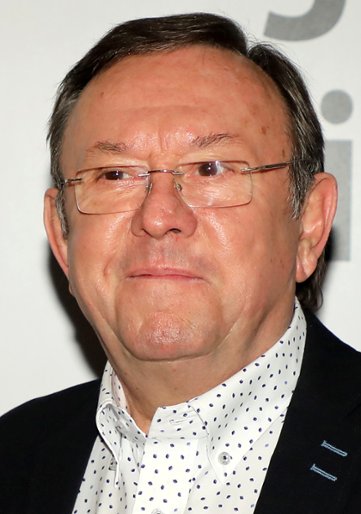 Zbigniew Buczkowski / Układający parkiet u Kubiak&oacute;w